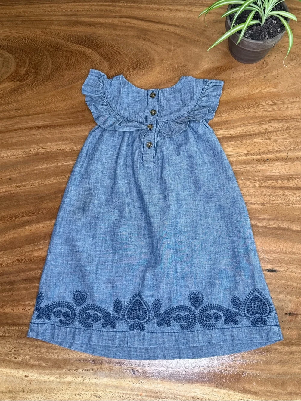 Old Navy size 3t